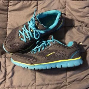 LA Gear Shannon style sneakers 8 women’s